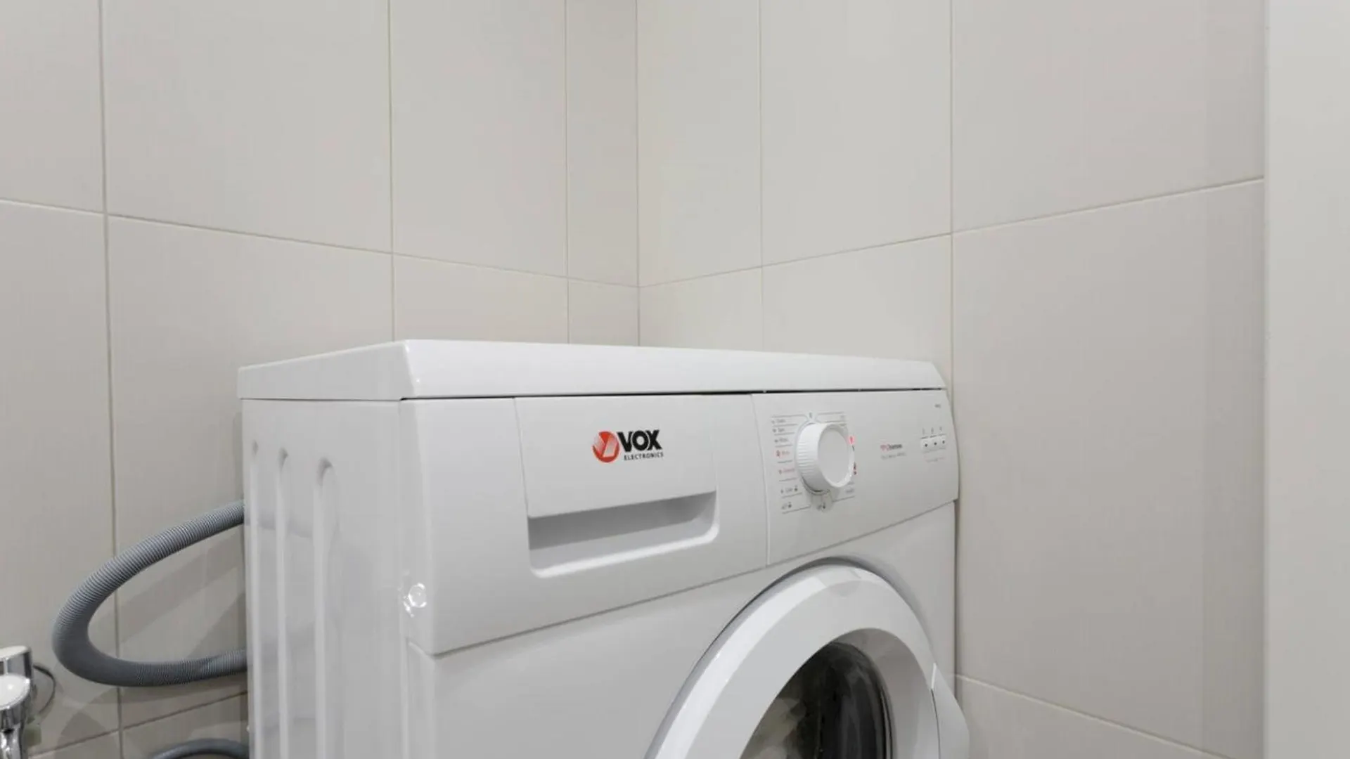 Modern Ensuite Rooms In Shared Apartment Near Balluta Bay Sliema Gzira San Giuliano
