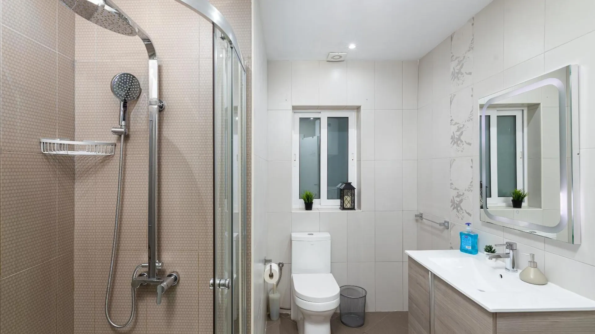 Homestay Modern Ensuite Rooms In Shared Apartment Near Balluta Bay Sliema Gzira Saint Julian's