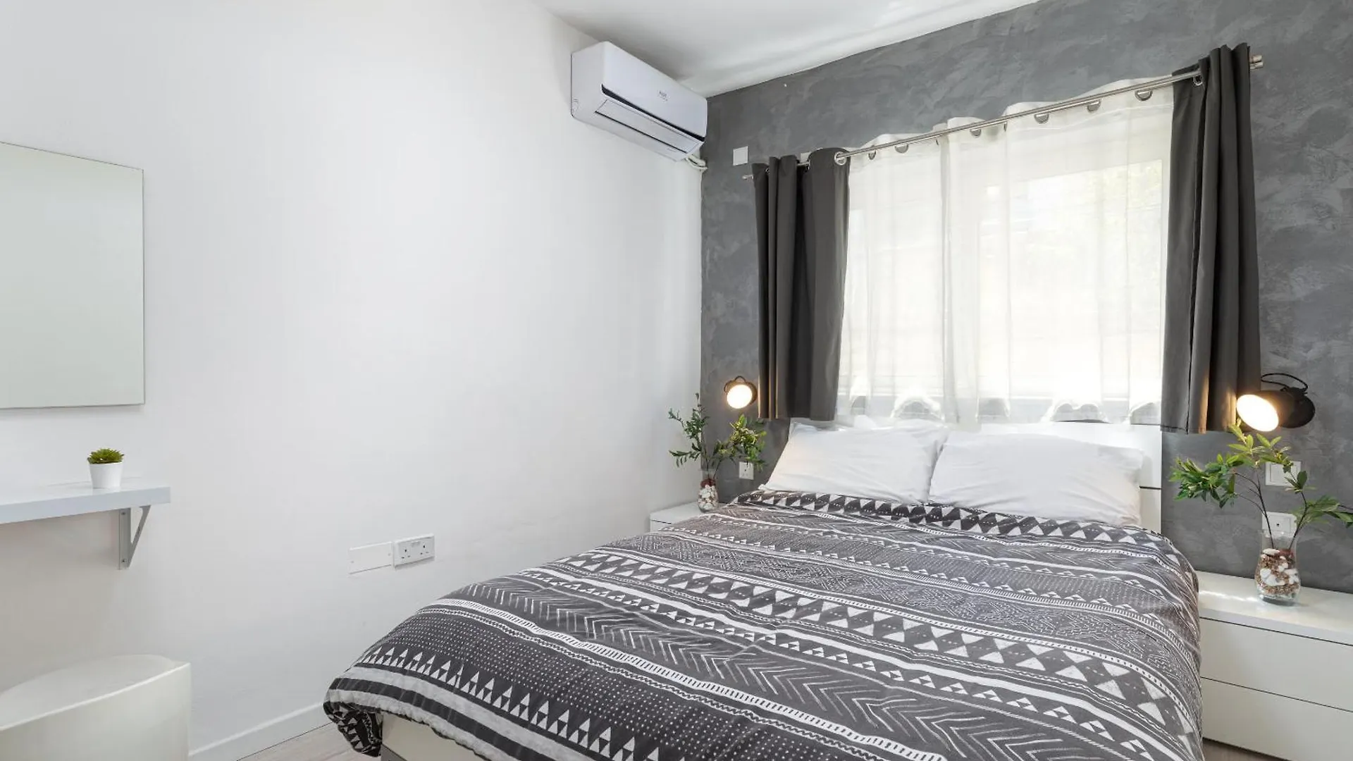 Homestay Modern Ensuite Rooms In Shared Apartment Near Balluta Bay Sliema Gzira Saint Julian's