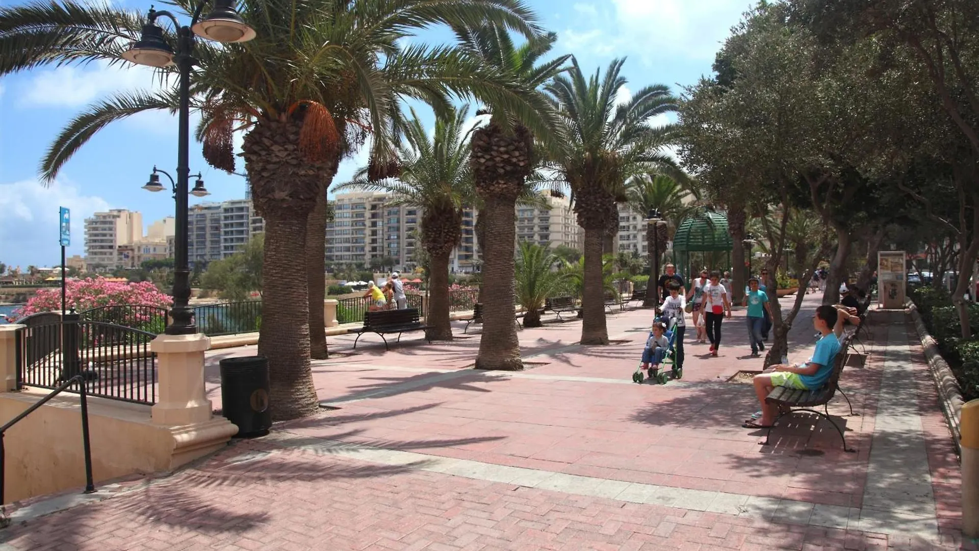 Modern Ensuite Rooms In Shared Apartment Near Balluta Bay Sliema Gzira Saint Julian's 0*,